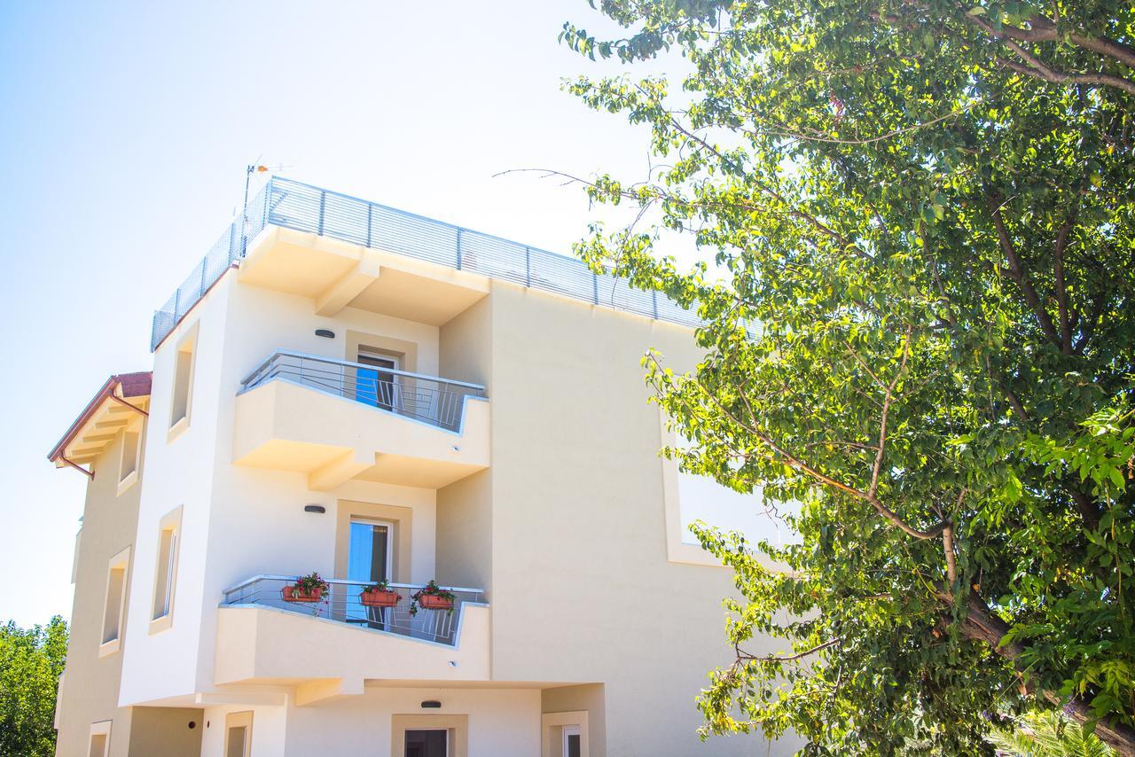 Il Gallo Con Gli Stivali Termoli Exterior photo